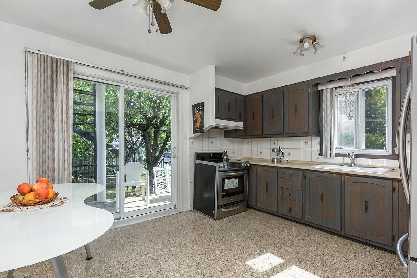 Kitchen - 5701 - 5703 Av. Coolbrook, Montréal (Côte-Des-Neiges/Notre-Dame-De-Grâce), QC - Indoor Photo Showing Kitchen