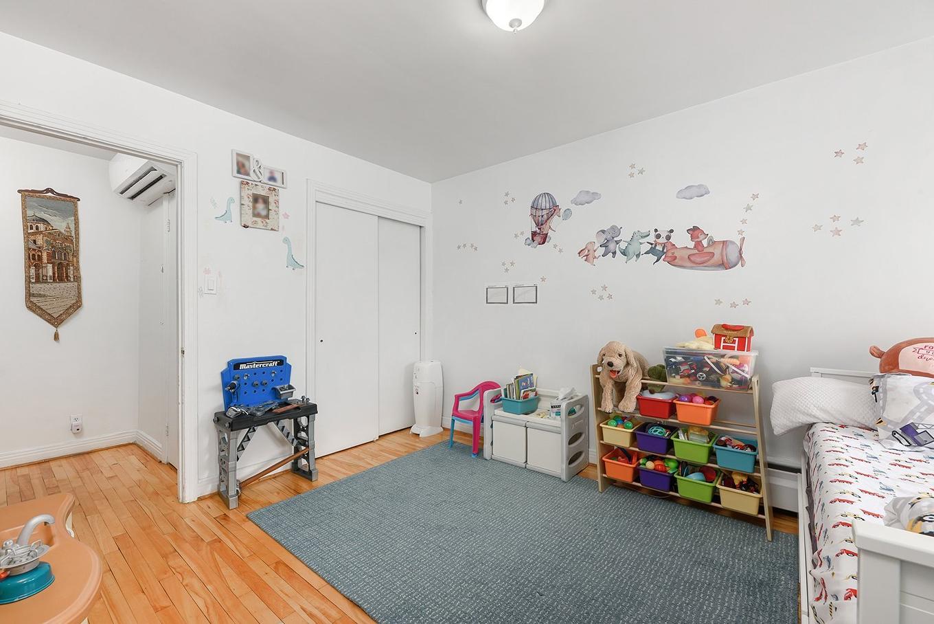 Dwelling - 5701 - 5703 Av. Coolbrook, Montréal (Côte-Des-Neiges/Notre-Dame-De-Grâce), QC - Indoor Photo Showing Bedroom