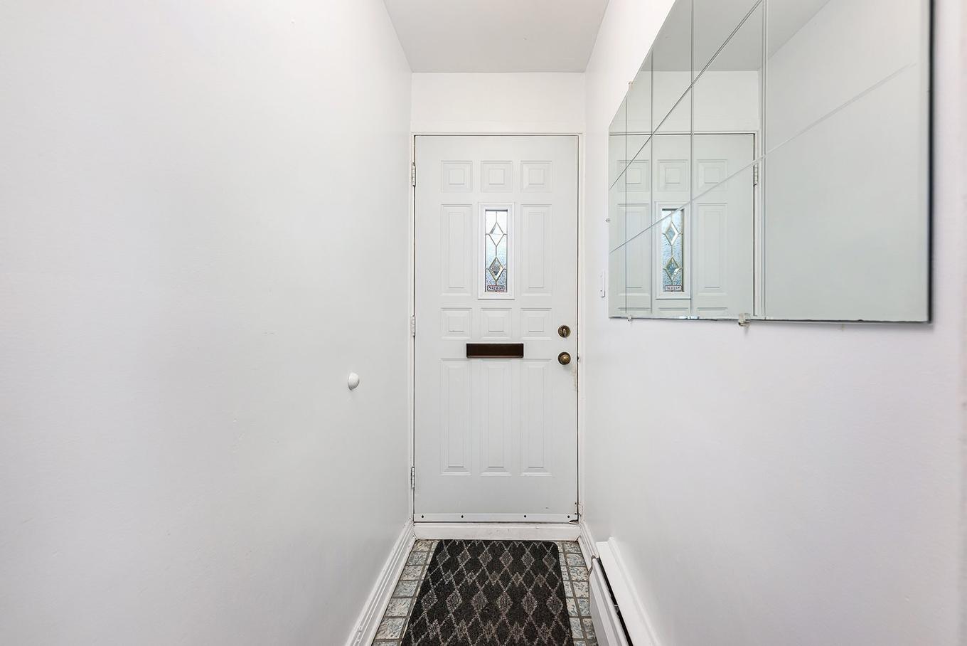 Hall - 5701 - 5703 Av. Coolbrook, Montréal (Côte-Des-Neiges/Notre-Dame-De-Grâce), QC - Indoor Photo Showing Other Room