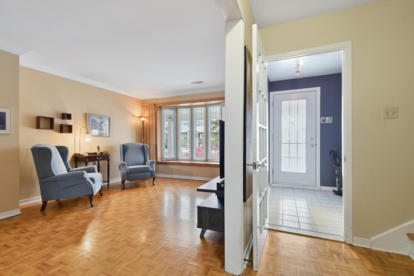 Living room - 14828 Rue Labelle, Montréal (Pierrefonds-Roxboro), QC - Indoor