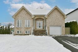 365 Rue de la Fruitière Saint-Lin/Laurentides, QC J5X 2R6