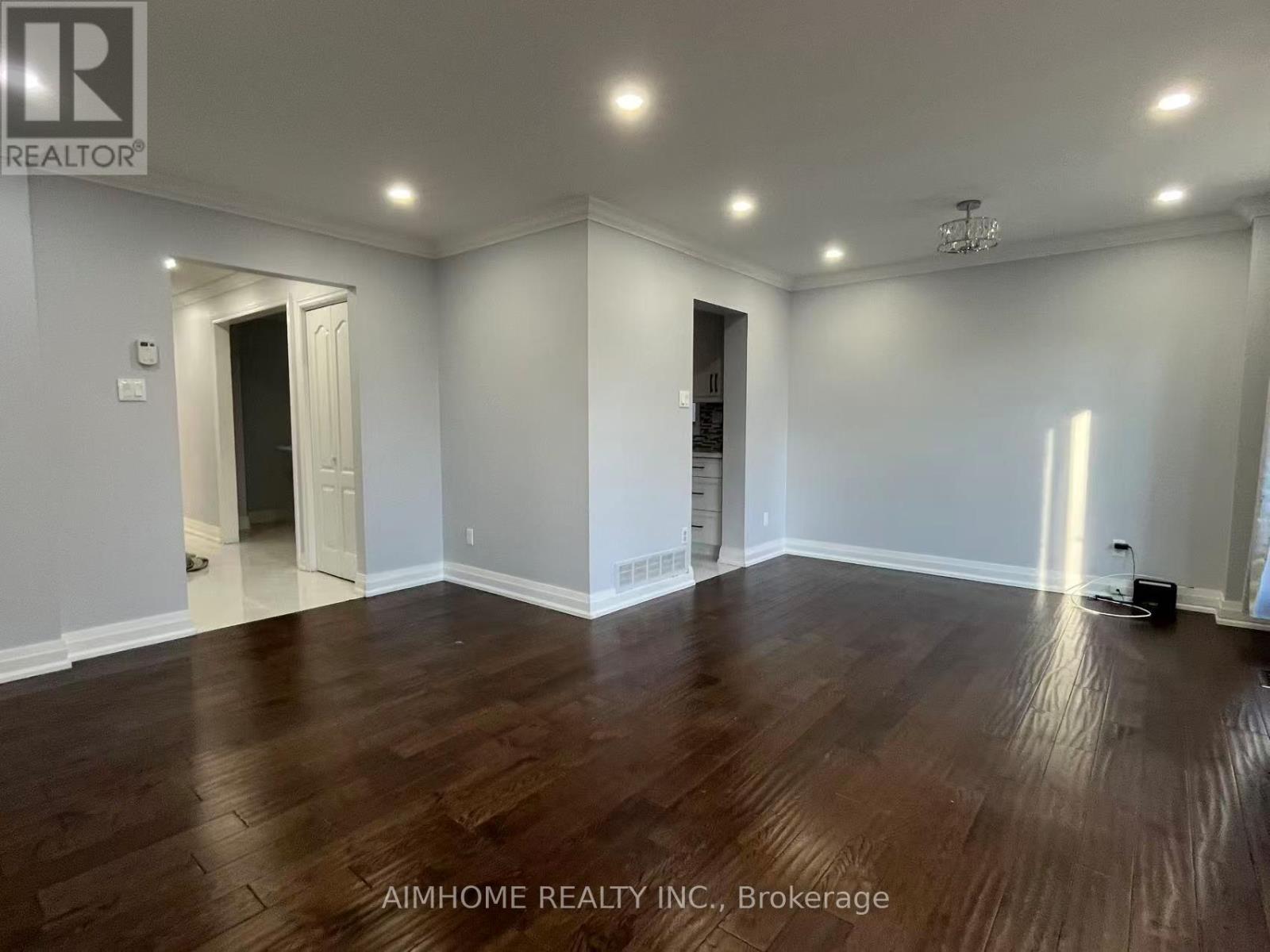 58 Plumbrook Crescent, Toronto, ON - Indoor Photo Showing Other Room