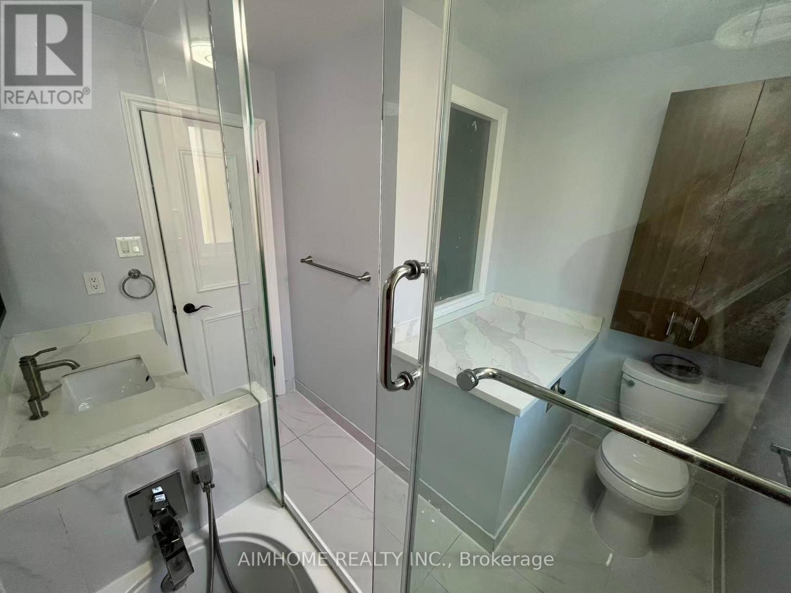 58 Plumbrook Crescent, Toronto, ON - Indoor