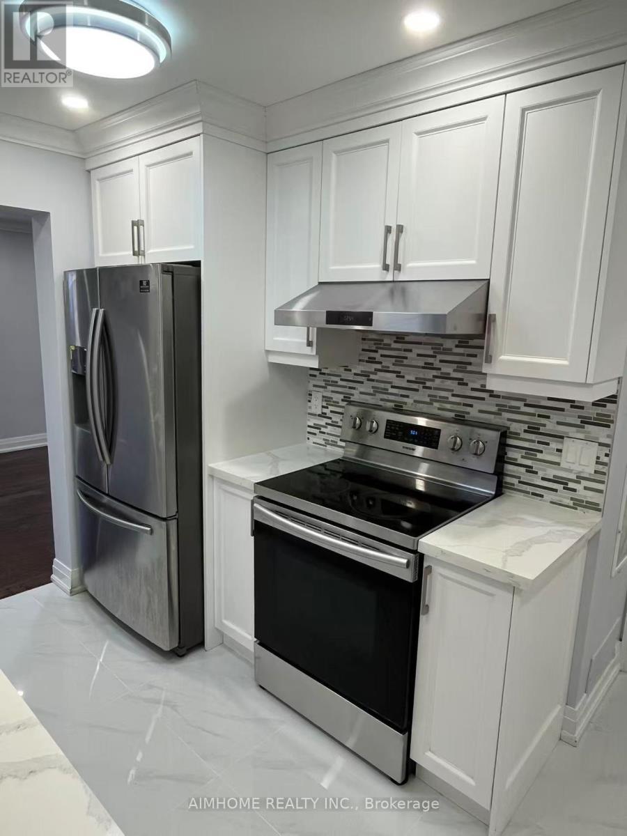 58 Plumbrook Crescent, Toronto, ON - Indoor