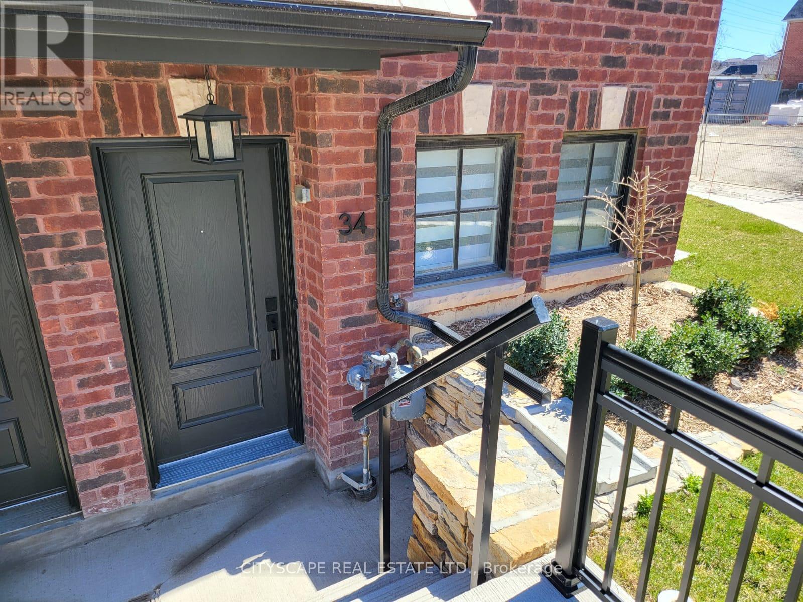 34 - 20 Lunar Crescent, Mississauga, ON - Outdoor With Exterior