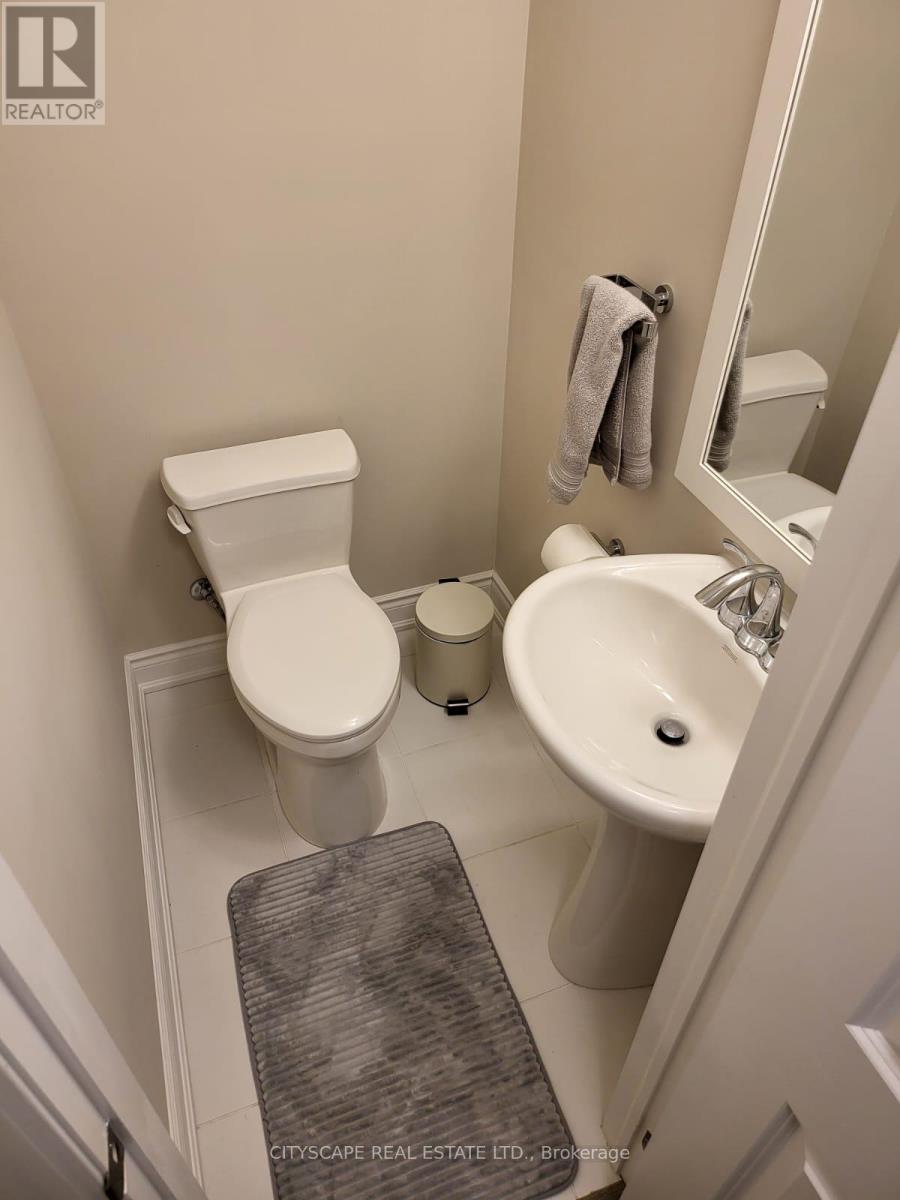 34 - 20 Lunar Crescent, Mississauga, ON - Indoor Photo Showing Bathroom