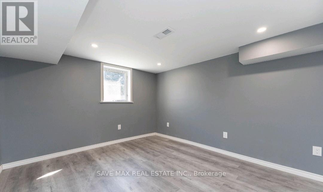 Lower - 6549 Riall Street, Niagara Falls, ON - Indoor Photo Showing Other Room