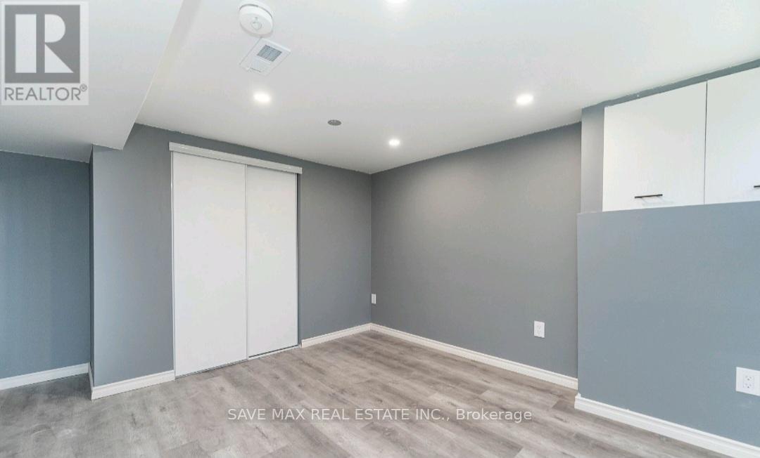 Lower - 6549 Riall Street, Niagara Falls, ON - Indoor Photo Showing Other Room