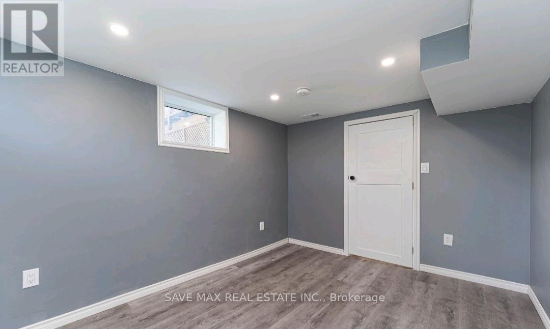 Lower - 6549 Riall Street, Niagara Falls, ON - Indoor Photo Showing Other Room