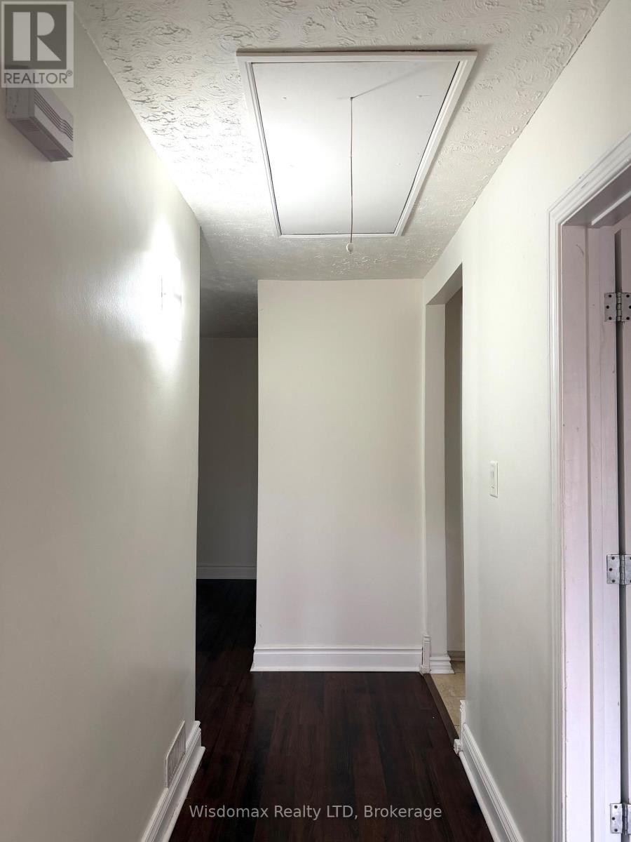 6481 Erwin Crescent, Niagara Falls (Dorchester), ON - Indoor Photo Showing Other Room