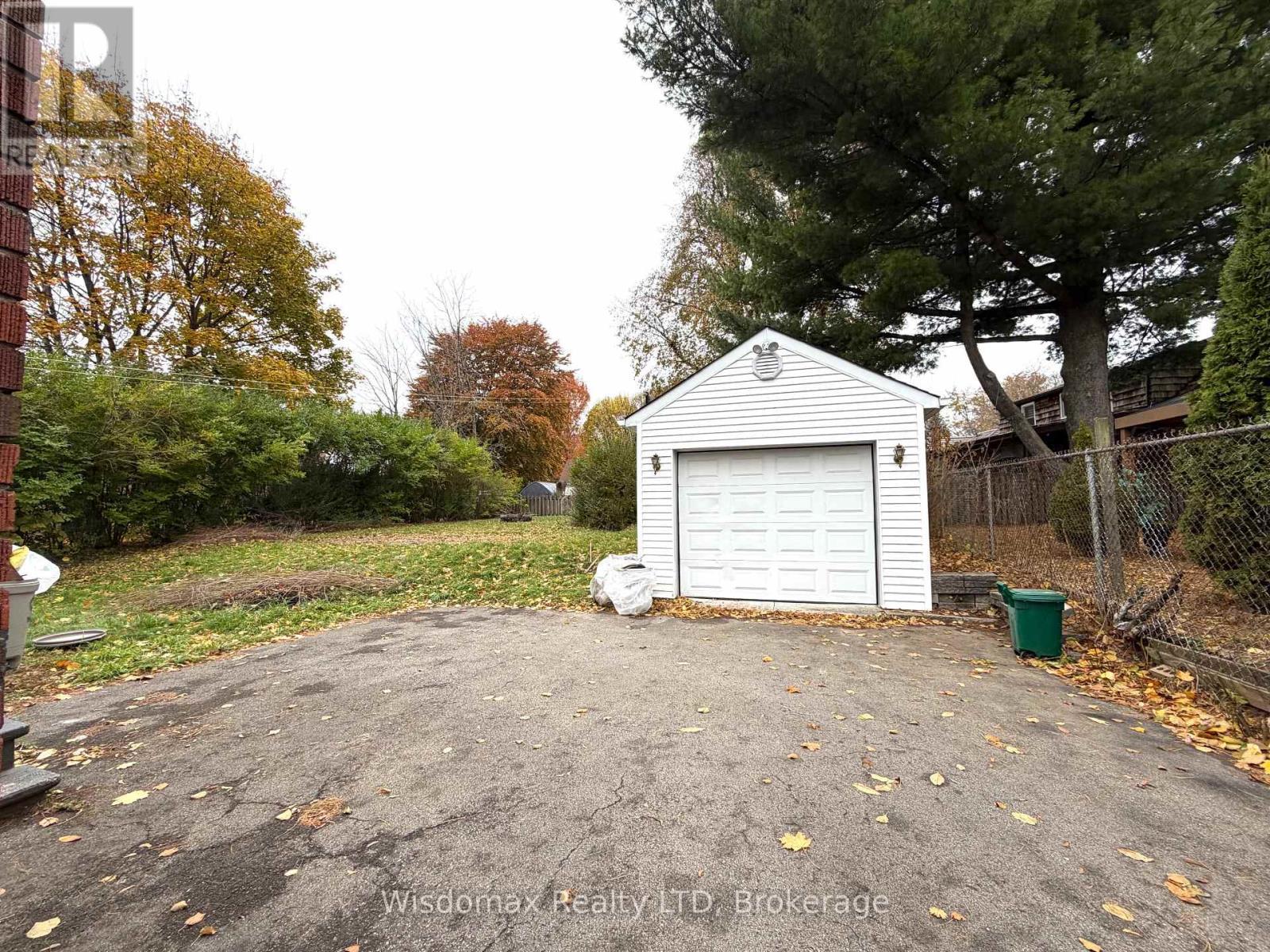 6481 Erwin Crescent, Niagara Falls (Dorchester), ON - Outdoor