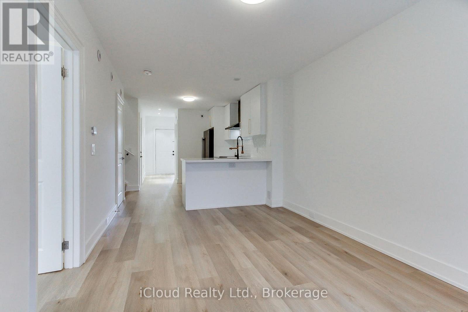 12 - 263 Barrie Street, Bradford West Gwillimbury, ON - Indoor