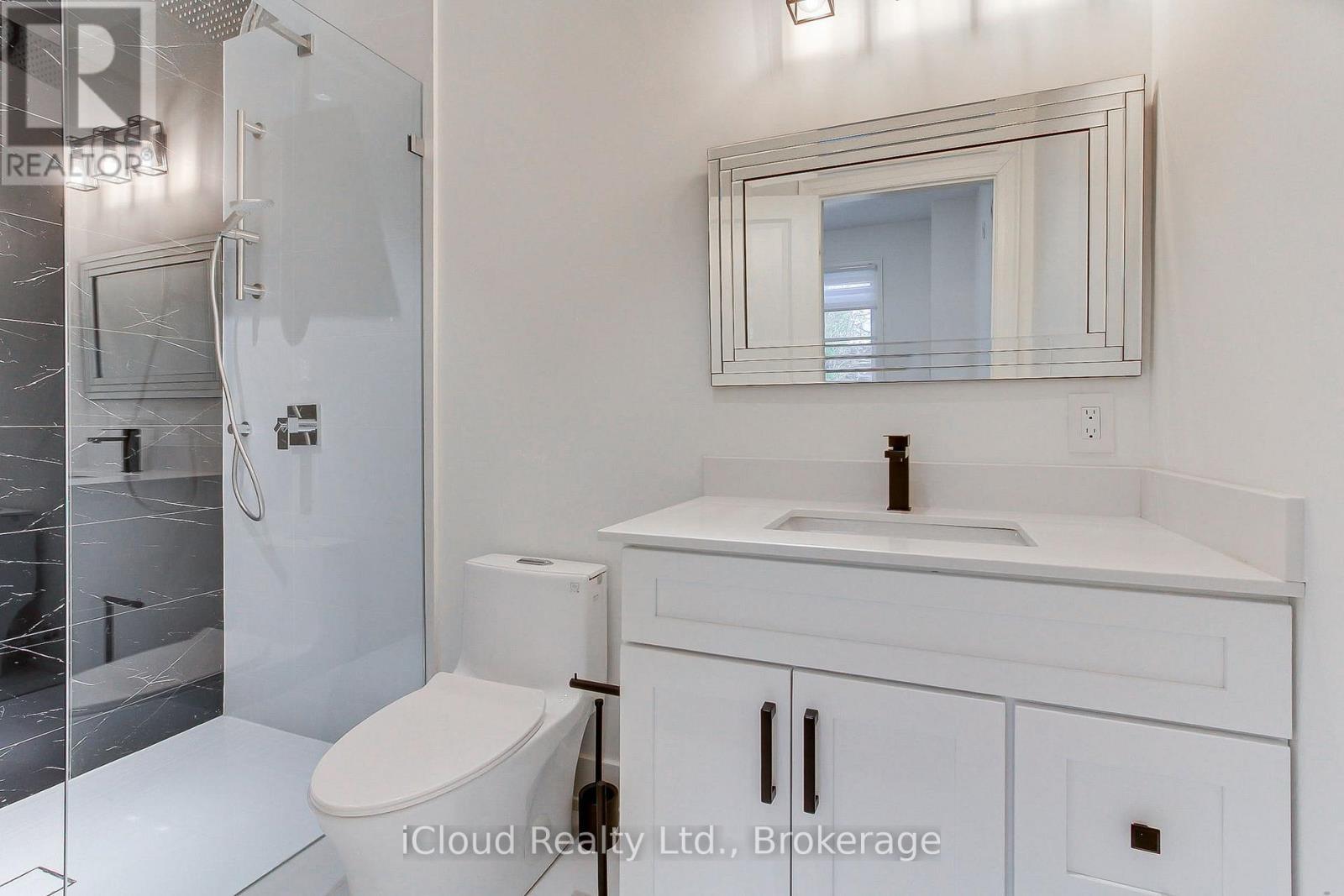 12 - 263 Barrie Street, Bradford West Gwillimbury, ON - Indoor Photo Showing Bathroom