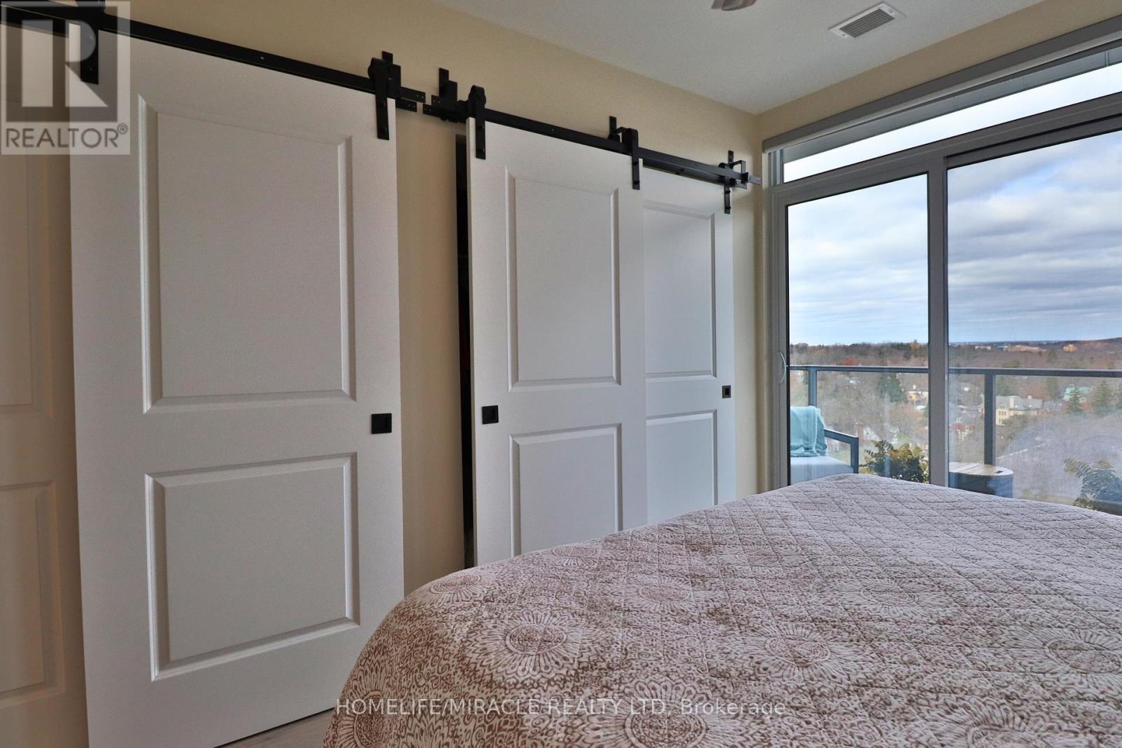 1502 - 15 Glebe Street, Cambridge, ON - Indoor Photo Showing Bedroom
