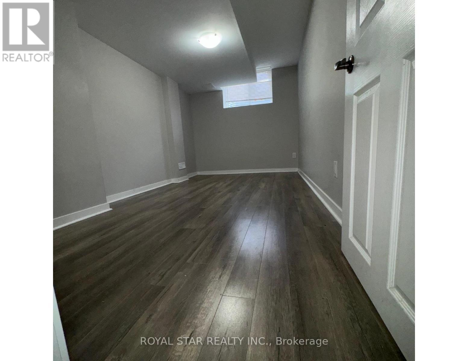 Bsmt - 32 Golden Springs Drive, Brampton, ON - Indoor Photo Showing Other Room
