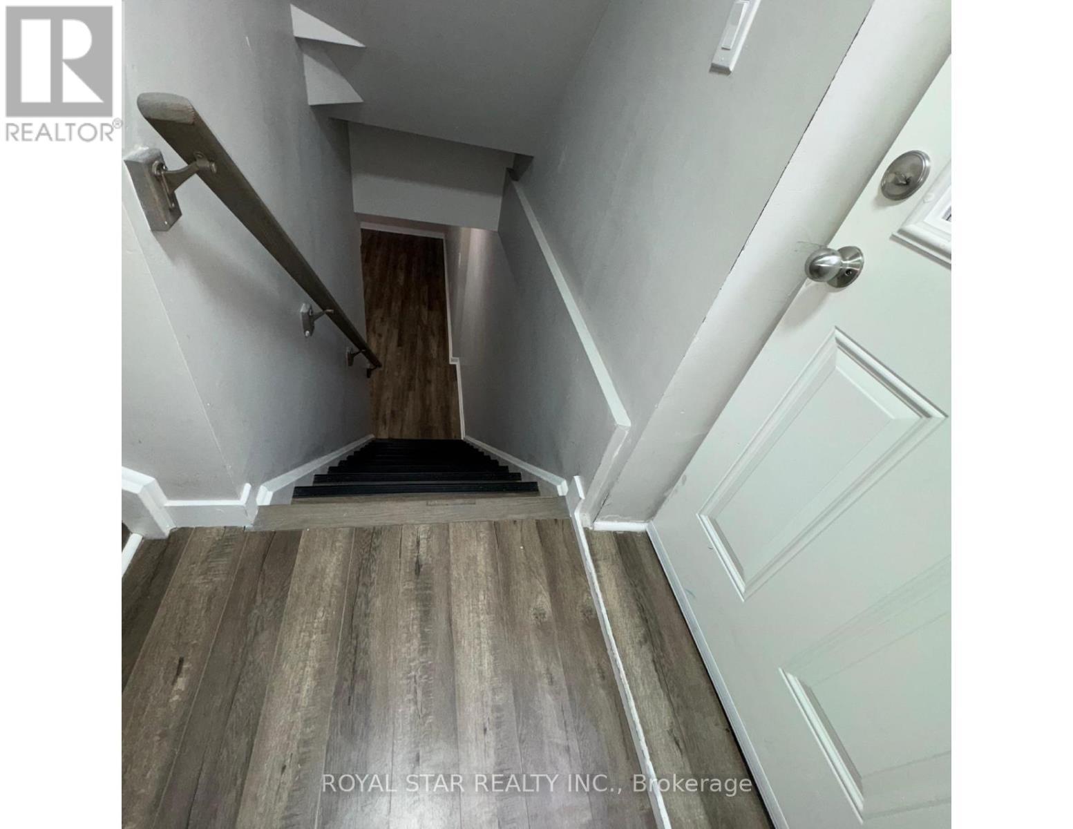 Bsmt - 32 Golden Springs Drive, Brampton, ON - Indoor Photo Showing Other Room