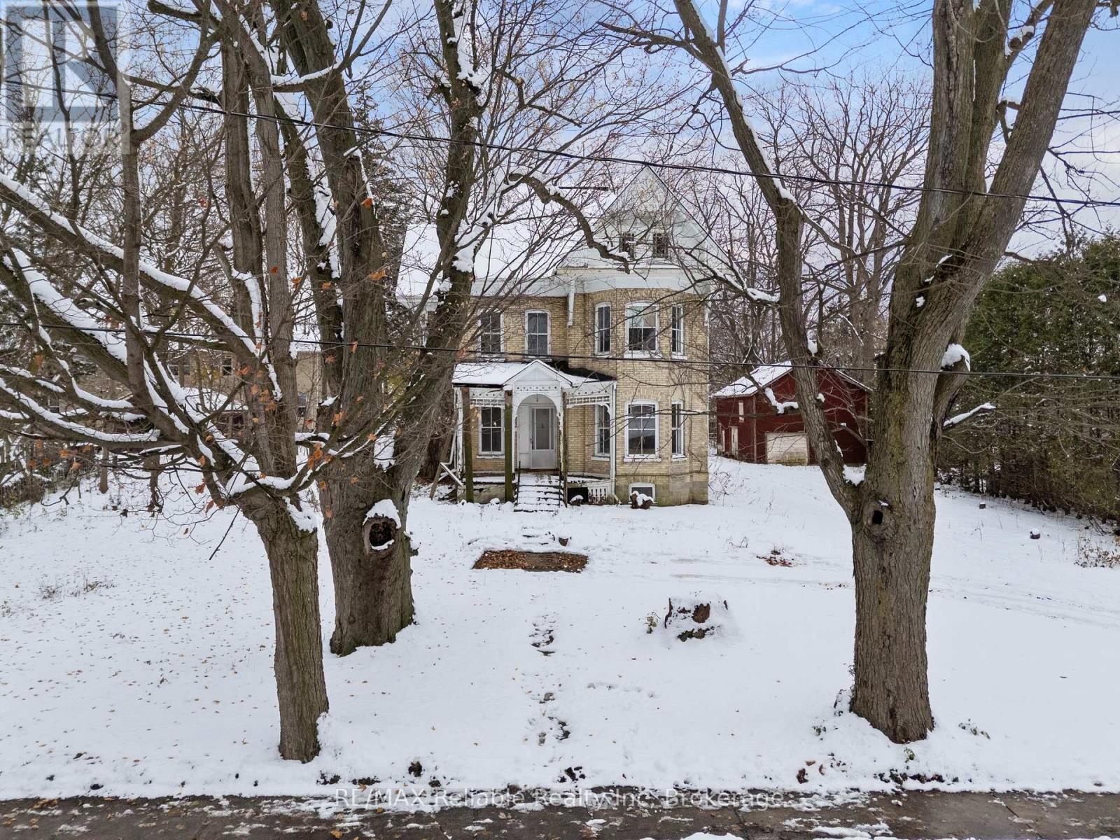 101 Centre Street, Huron East (Seaforth), ON - Outdoor