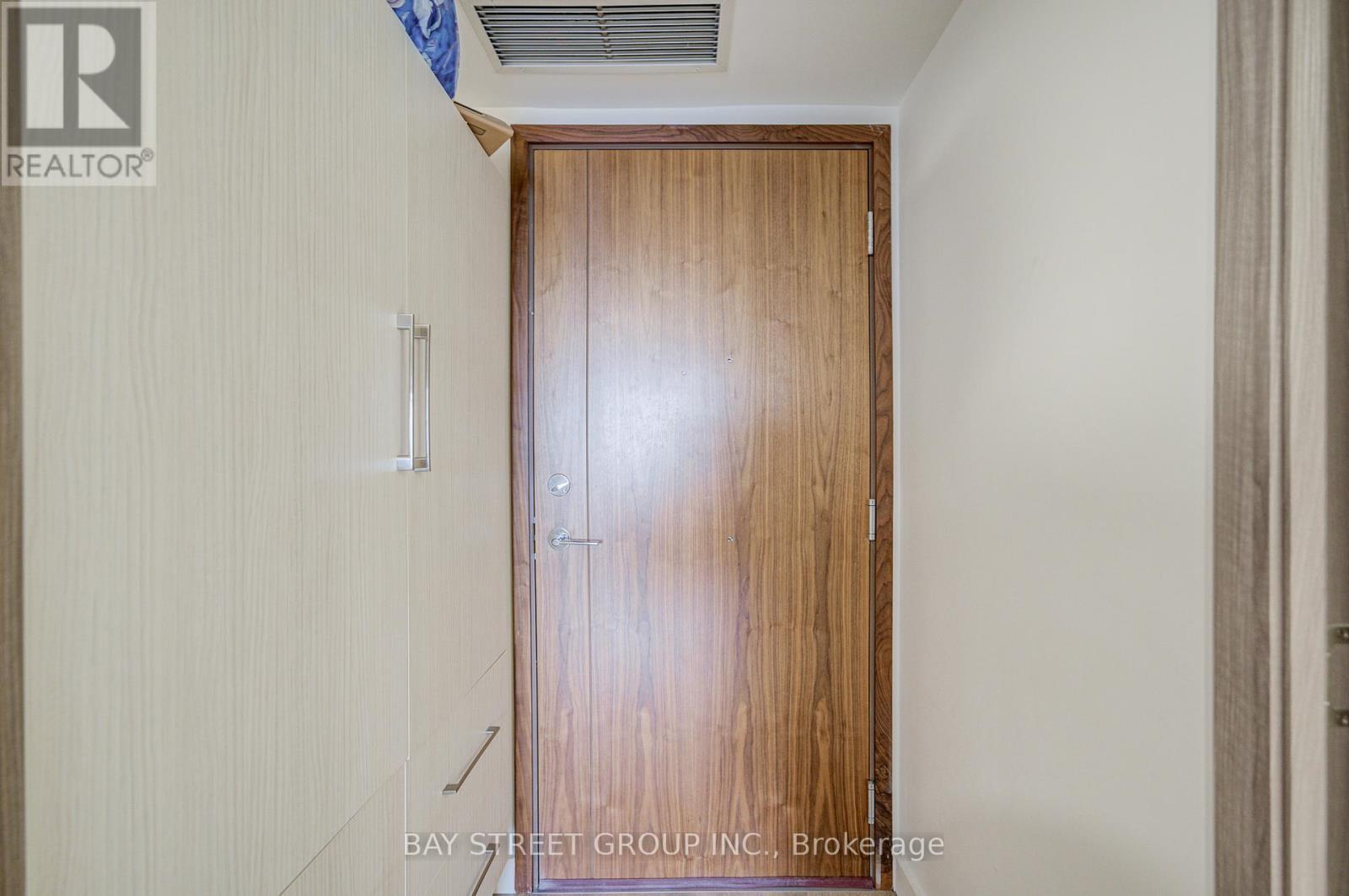 2110 - 38 Widmer Street, Toronto, ON - Indoor Photo Showing Other Room