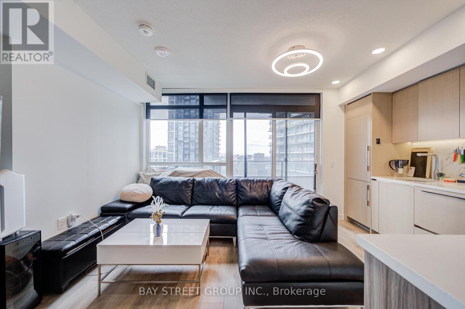 2110 - 38 Widmer Street, Toronto, ON - Indoor