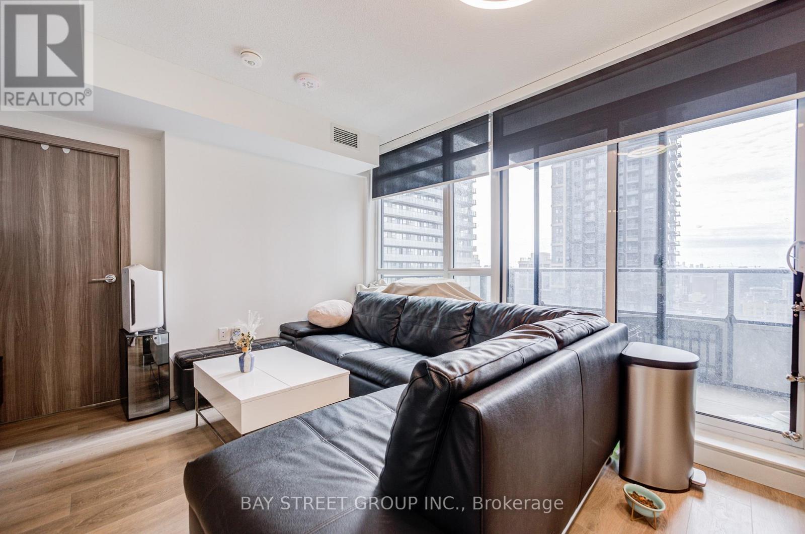 2110 - 38 Widmer Street, Toronto, ON - Indoor