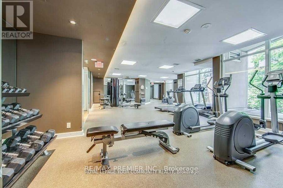 407 - 8 Scollard Street, Toronto, ON - Indoor Photo Showing Gym Room