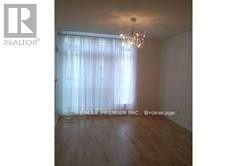 407 - 8 Scollard Street, Toronto, ON - Indoor Photo Showing Other Room