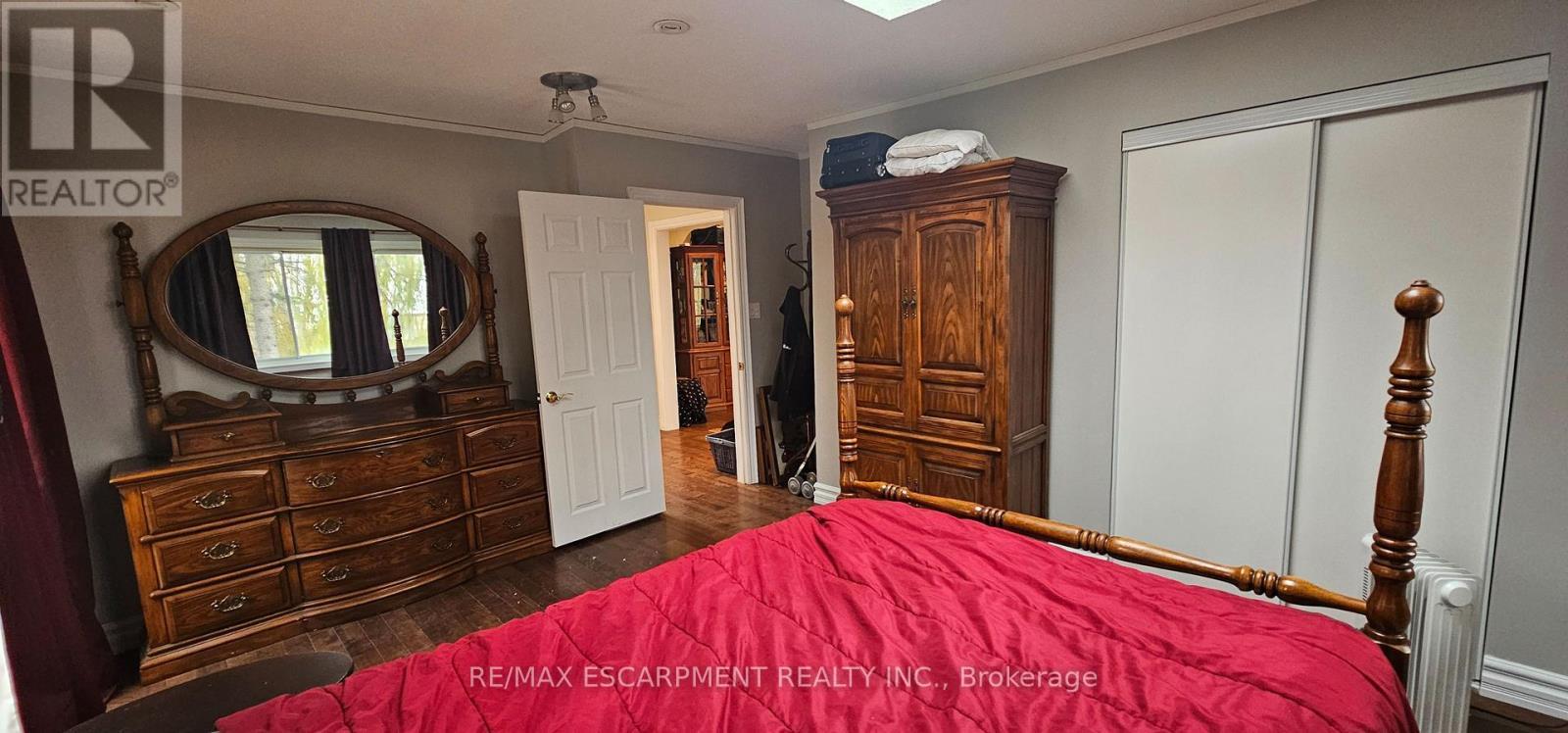 1083 Indiana Road E, Haldimand, ON - Indoor Photo Showing Bedroom