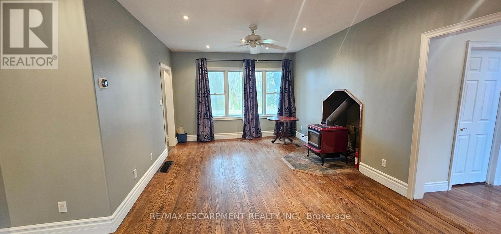 1083 Indiana Road E, Haldimand, ON - Indoor Photo Showing Other Room