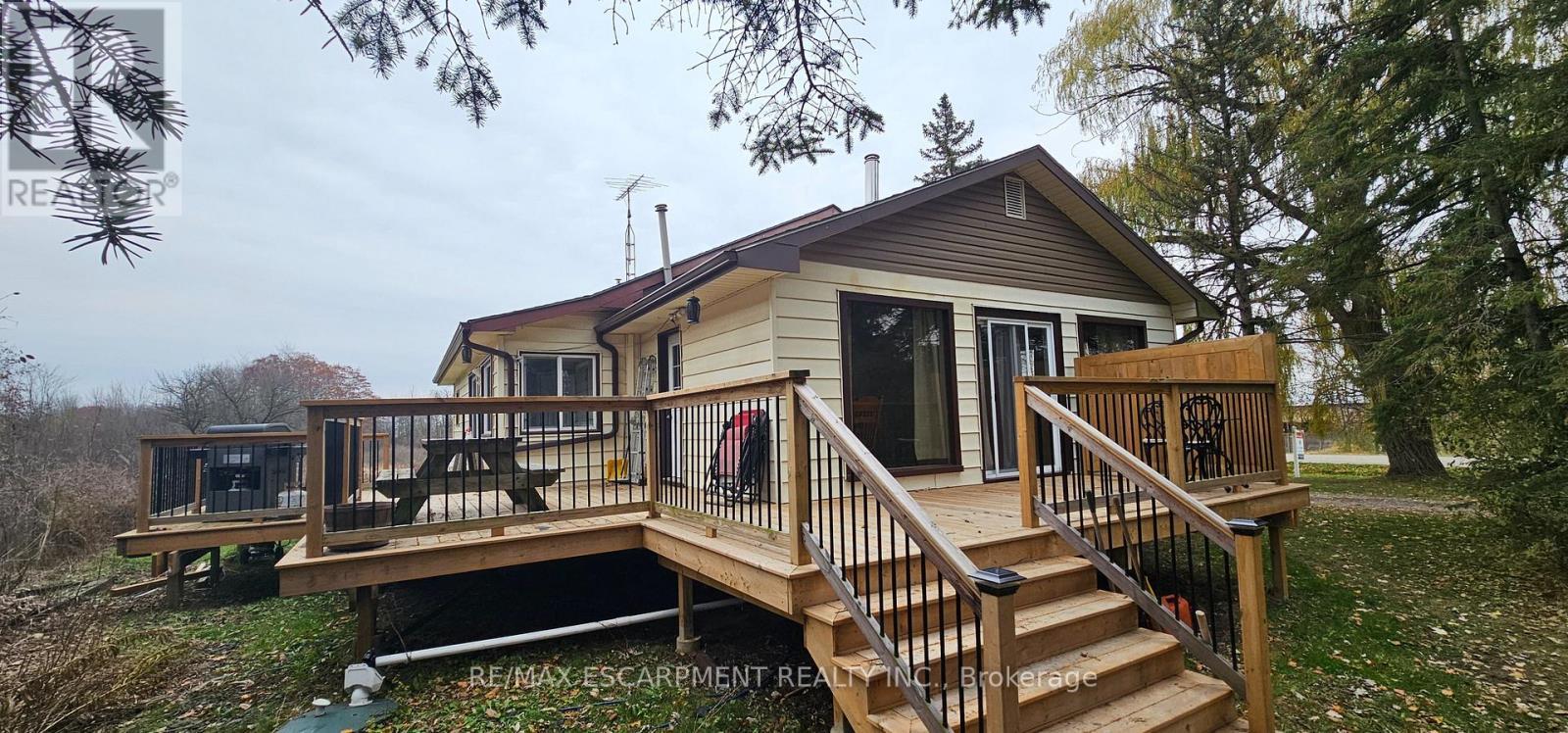 1083 Indiana Road E, Haldimand, ON - Outdoor With Deck Patio Veranda
