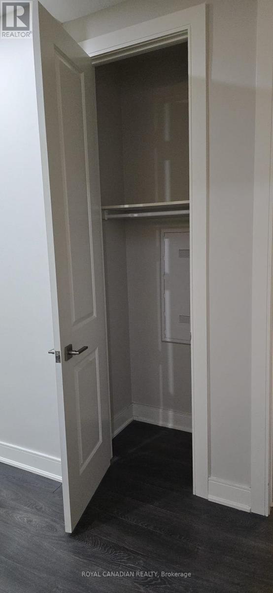 913 - 150 Main Street W, Hamilton, ON - Indoor Photo Showing Other Room