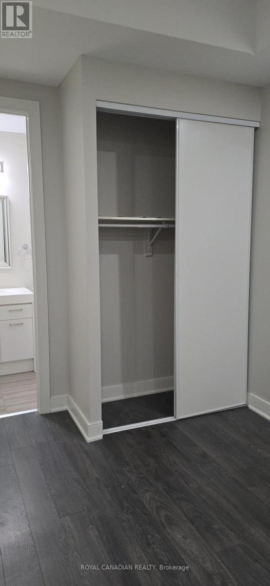 913 - 150 Main Street W, Hamilton, ON - Indoor Photo Showing Other Room