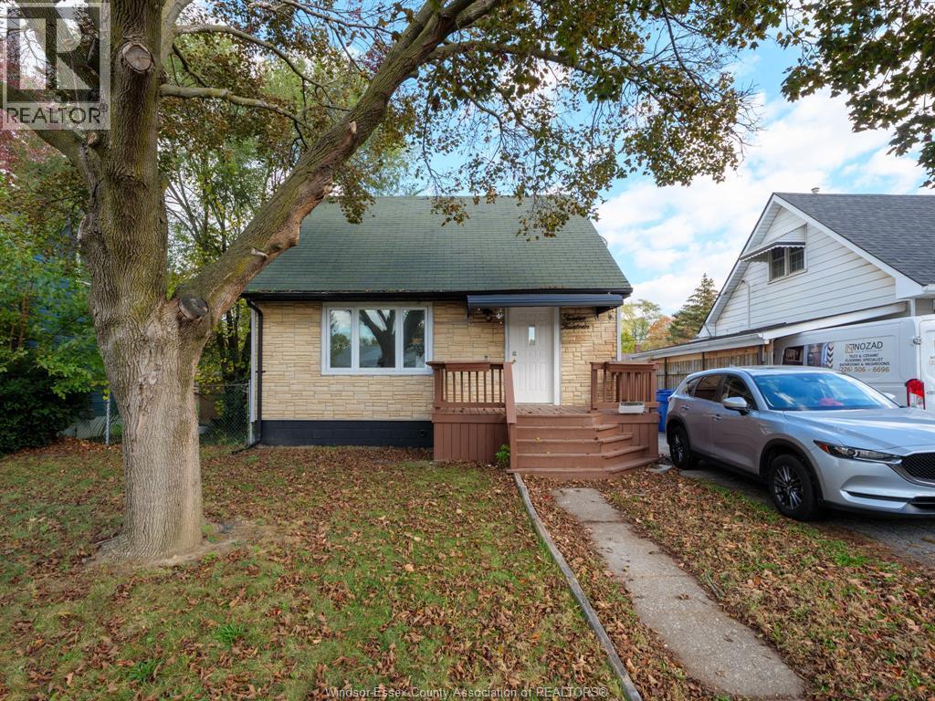 1214 Rankin Avenue, Windsor, ON - Outdoor
