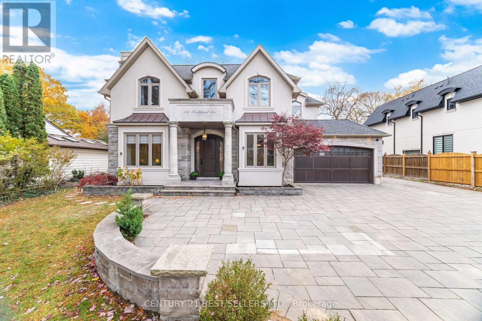 898 Parkland Ave Avenue, Mississauga, ON - Outdoor With Deck Patio Veranda With Facade