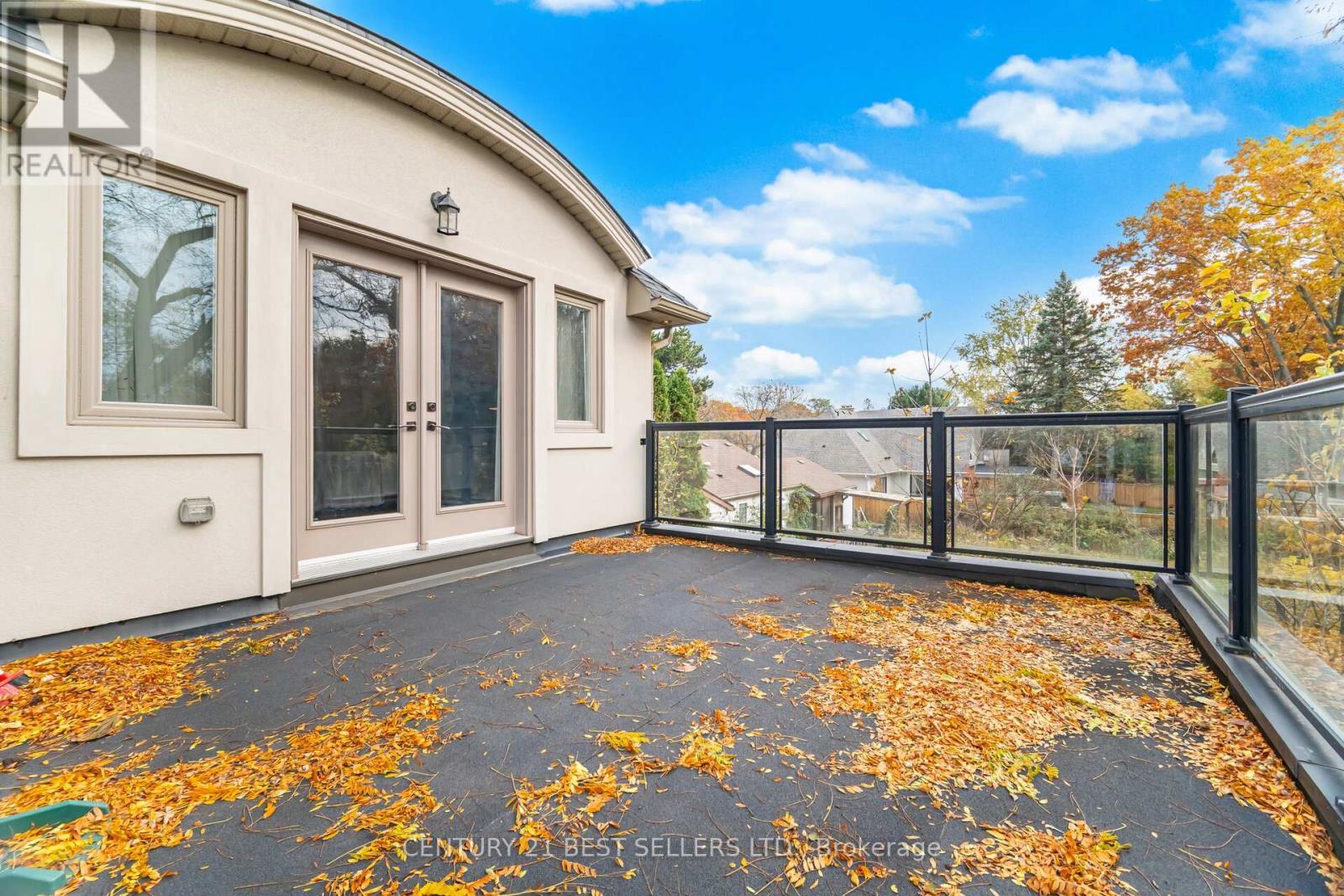 898 Parkland Ave Avenue, Mississauga, ON - Outdoor With Balcony