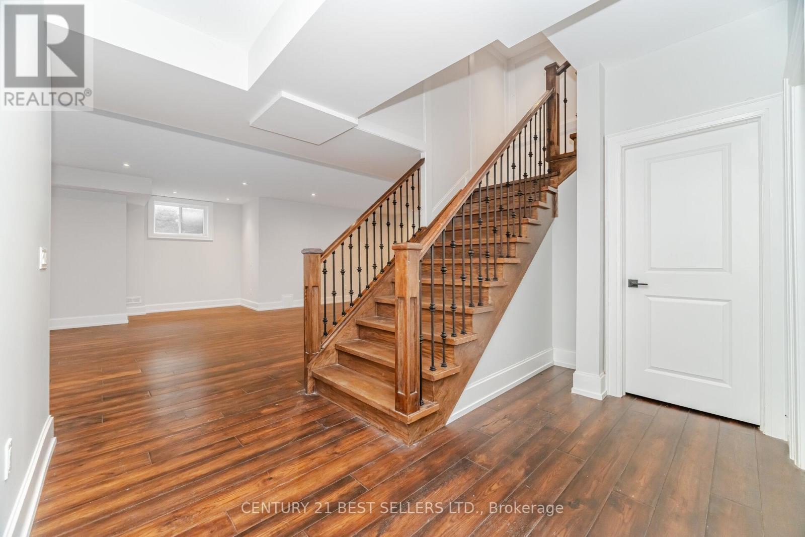 898 Parkland Ave Avenue, Mississauga, ON - Indoor Photo Showing Other Room