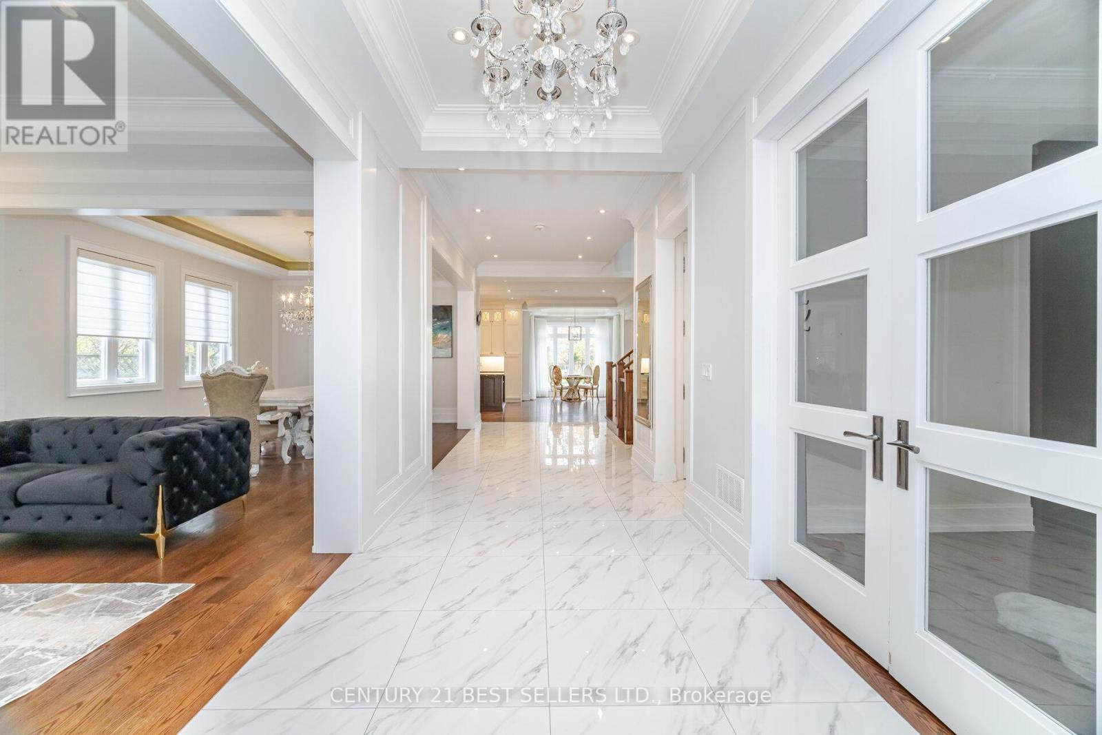 898 Parkland Ave Avenue, Mississauga, ON - Indoor Photo Showing Other Room