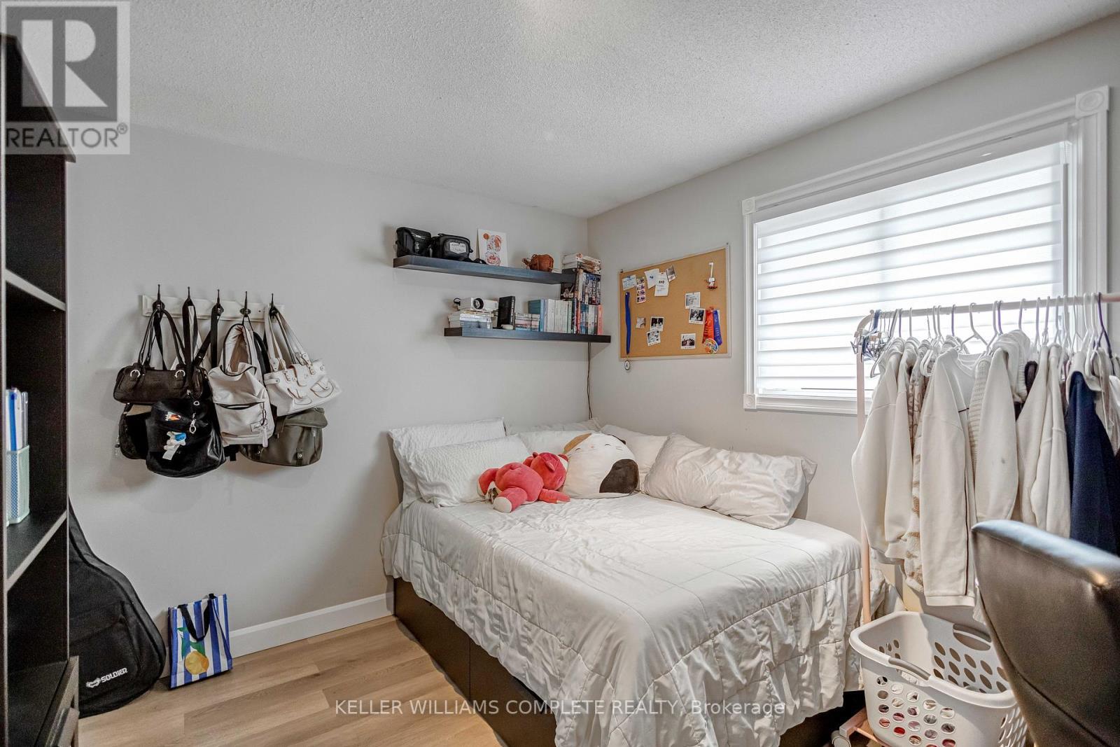 18 Rosewell Street, Hamilton, ON - Indoor Photo Showing Bedroom