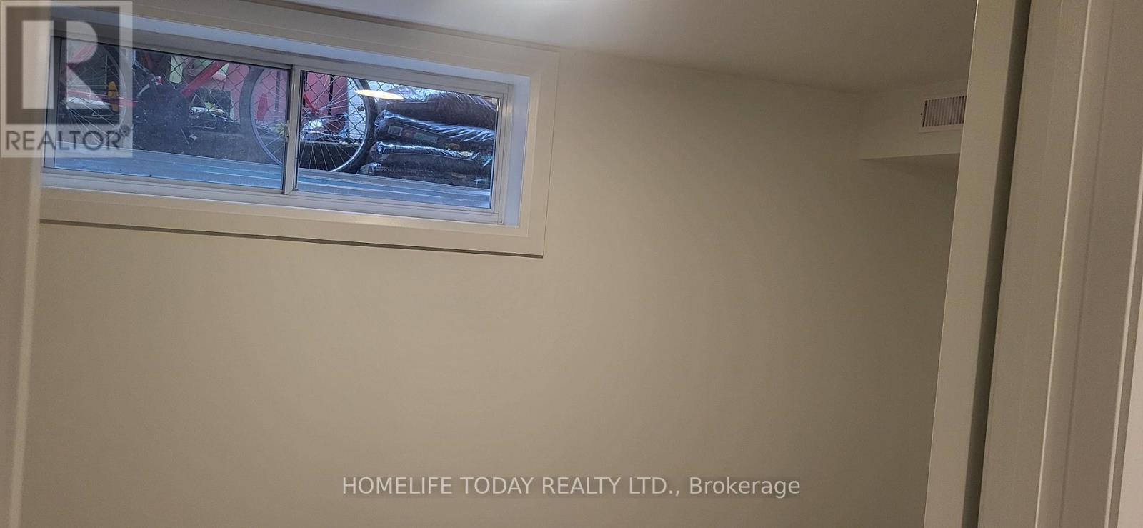 Bsmt - 66 Gaiety Drive, Toronto, ON - Photo Showing Other Room