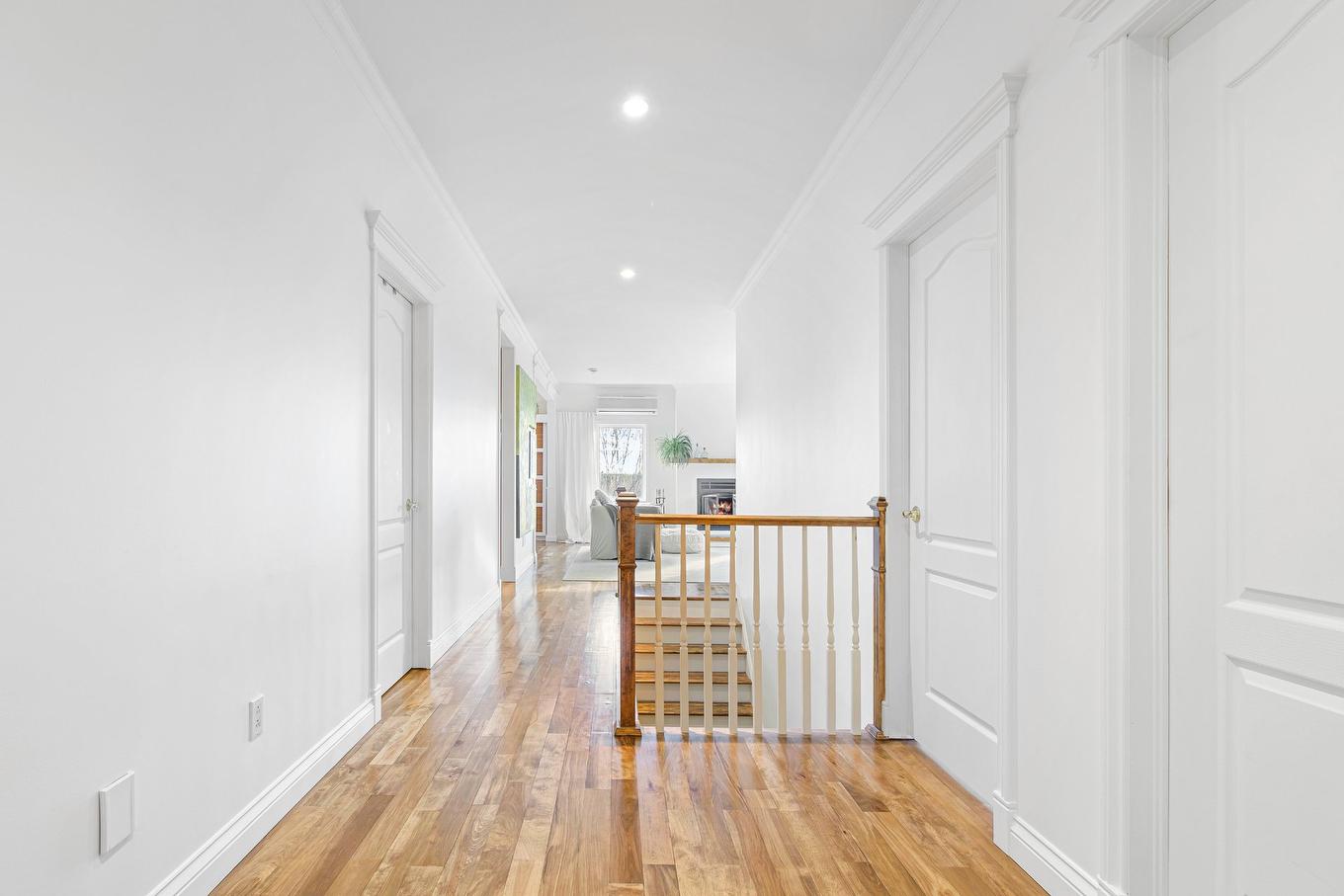 Passageway - 18 Rue Du Vieux-Verger, Brownsburg-Chatham, QC - Indoor Photo Showing Other Room