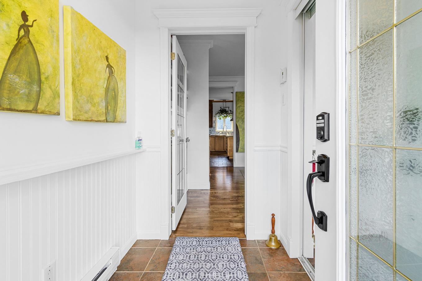 Hall - 18 Rue Du Vieux-Verger, Brownsburg-Chatham, QC - Indoor Photo Showing Other Room