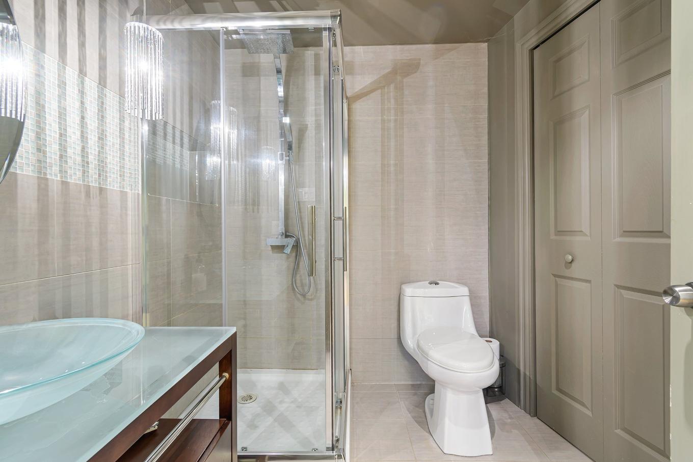 Bathroom - 18 Rue Du Vieux-Verger, Brownsburg-Chatham, QC - Indoor Photo Showing Bathroom