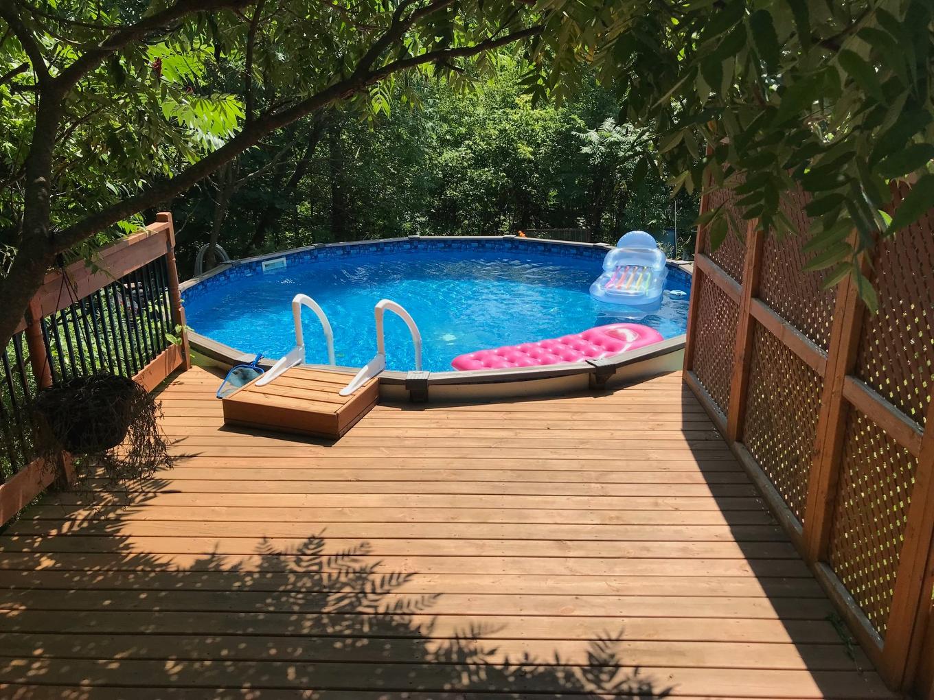 Pool - 18 Rue Du Vieux-Verger, Brownsburg-Chatham, QC - Outdoor With Above Ground Pool