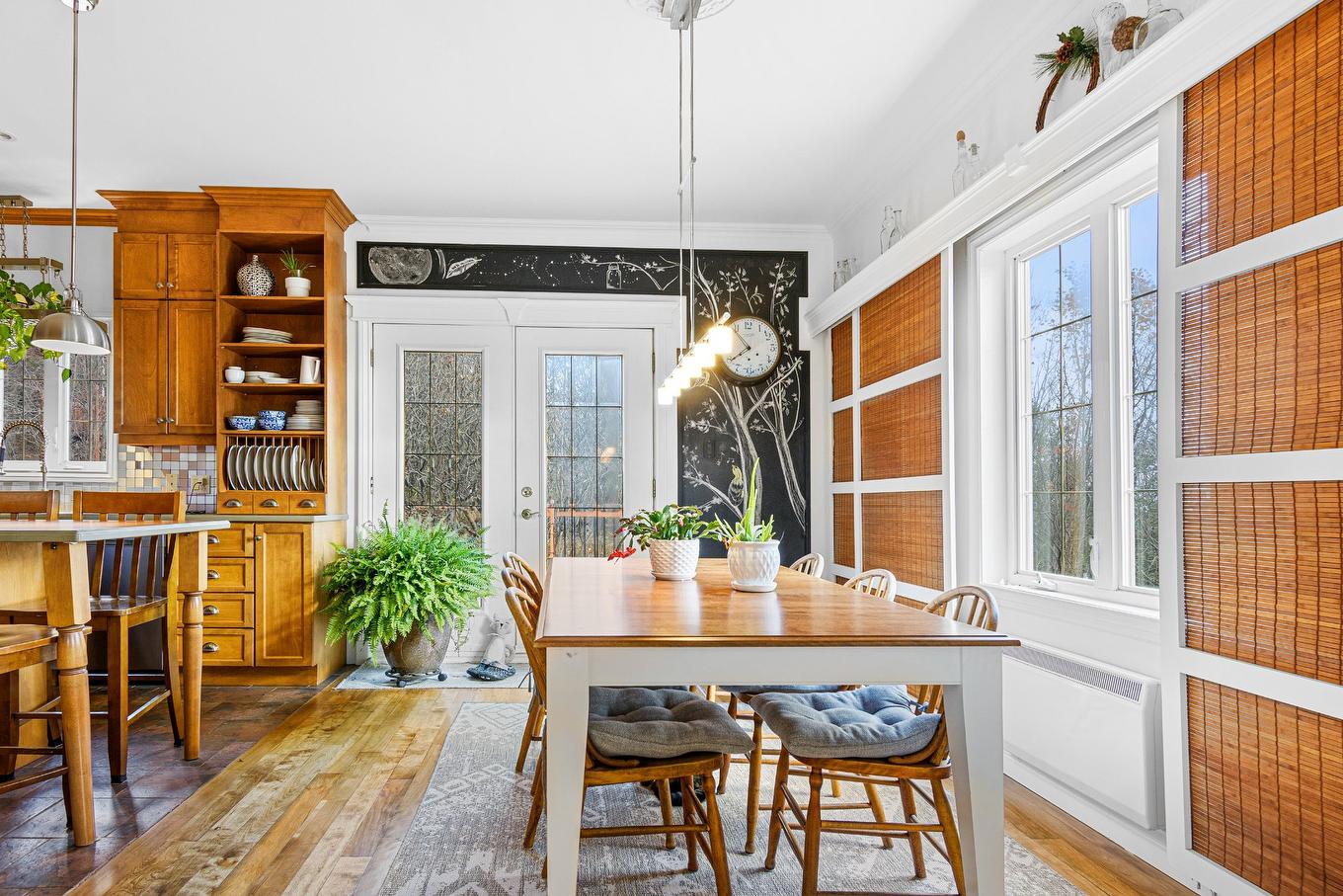 Dining room - 18 Rue Du Vieux-Verger, Brownsburg-Chatham, QC - Indoor Photo Showing Dining Room