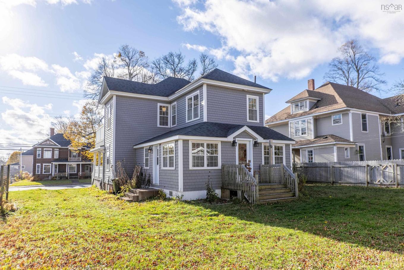 124 Church Street, Amherst, NS