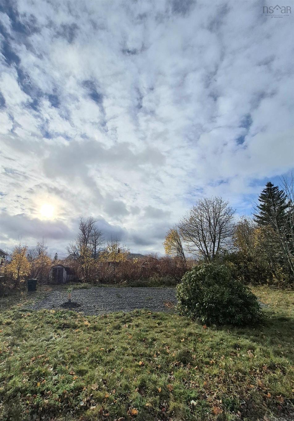 12 Mckenzie Street, Glace Bay, NS