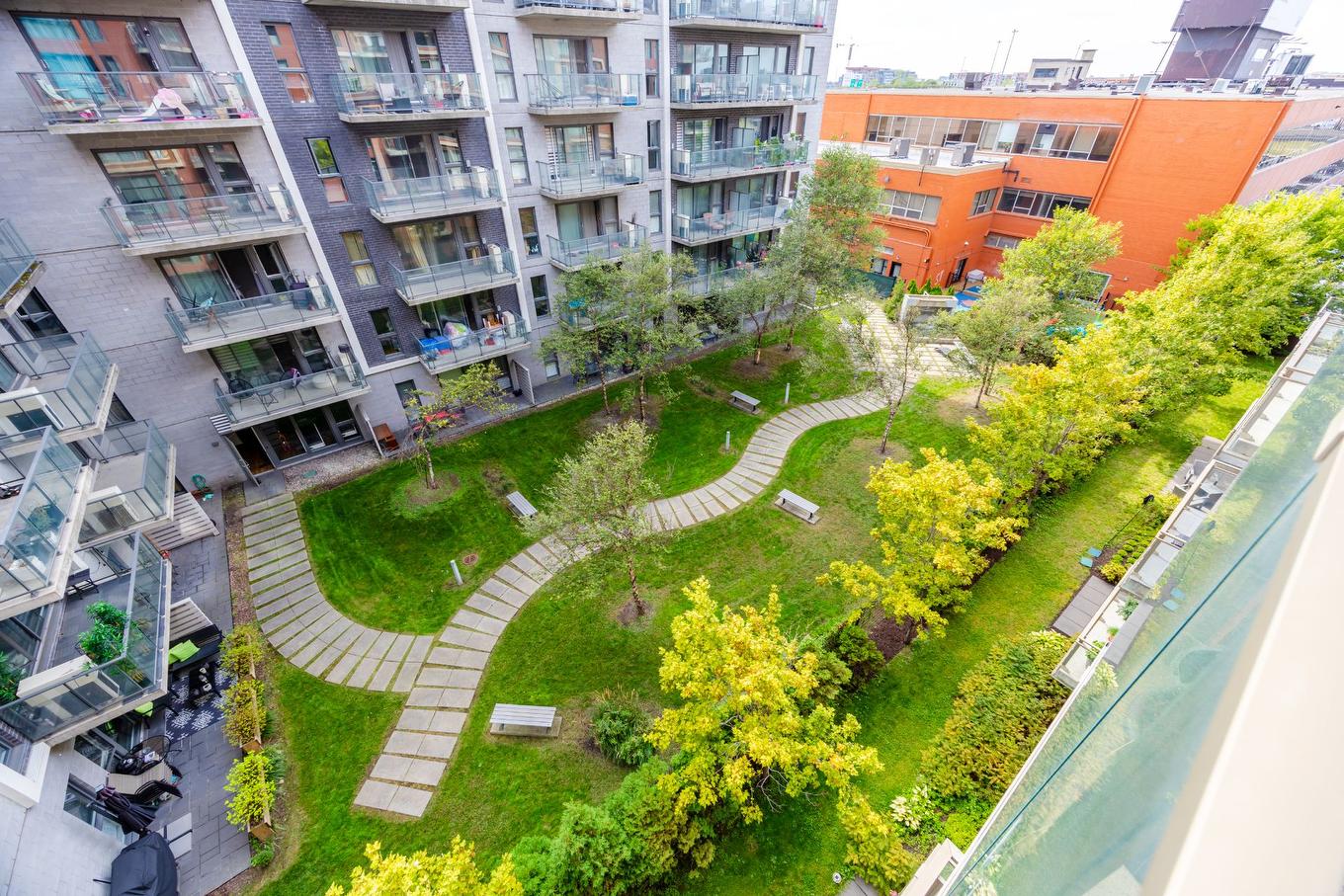 Overall view - 420-905 Av. Plymouth, Mont-Royal, QC - Outdoor