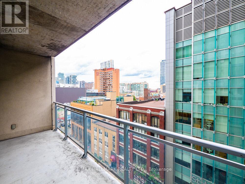 903 - 220 Victoria Street, Toronto, ON - Outdoor