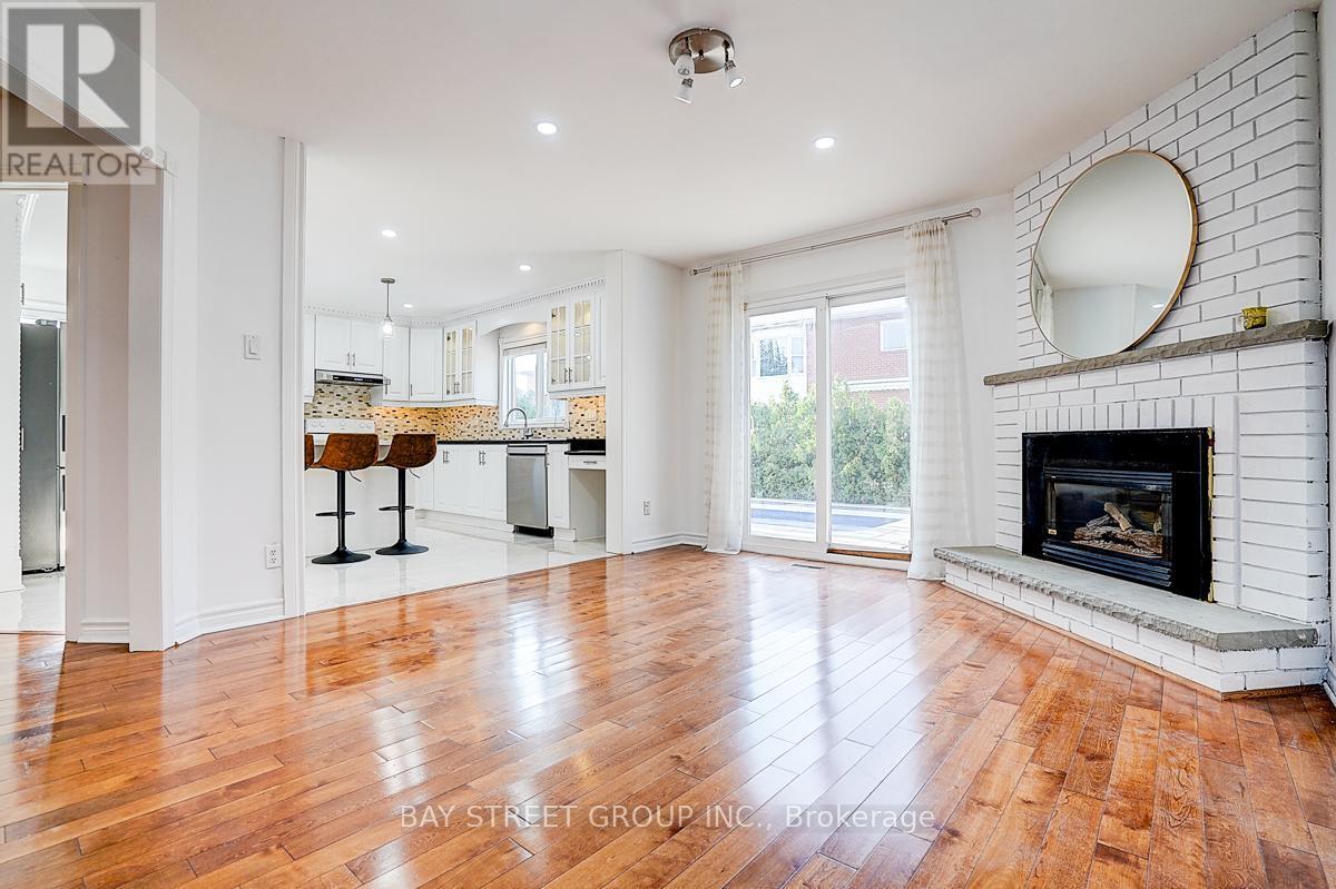 8 Muster Court, Markham, ON - Indoor Photo Showing Living Room With Fireplace