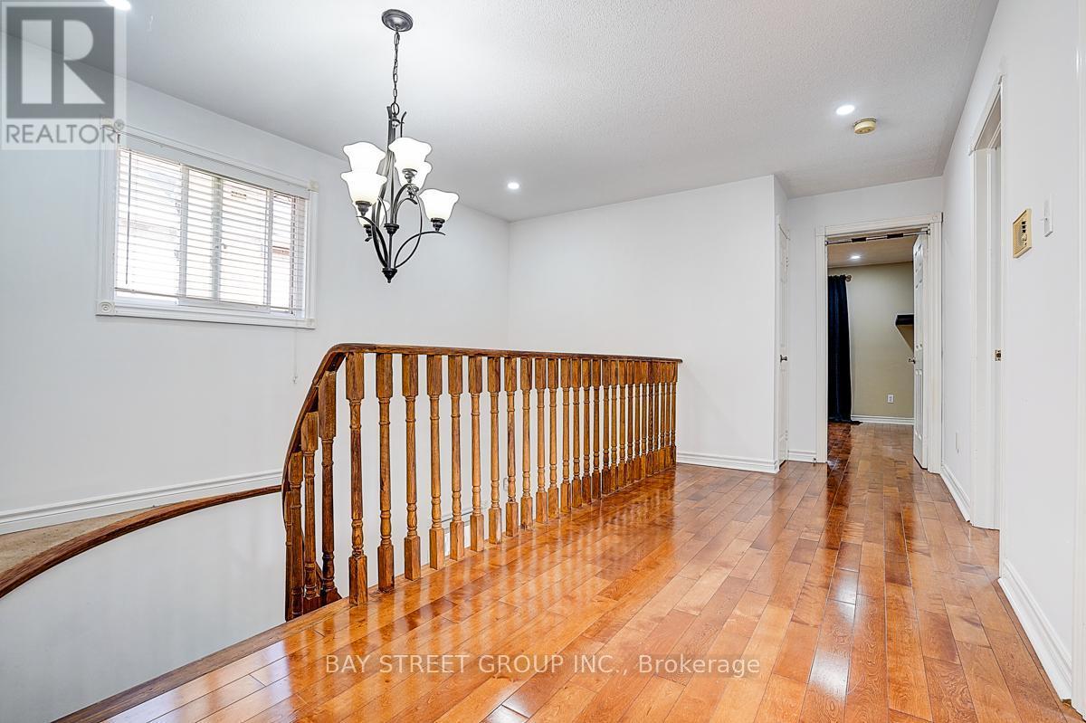 8 Muster Court, Markham, ON - Indoor Photo Showing Other Room