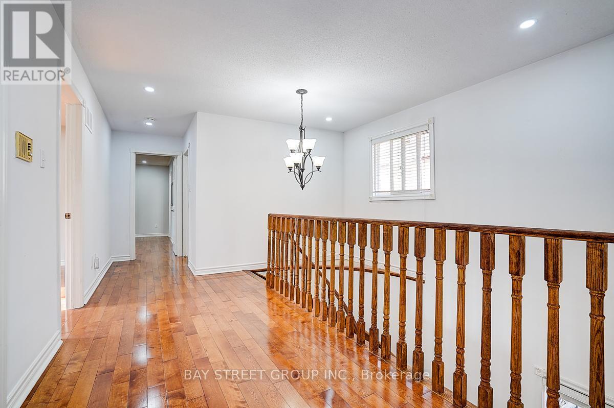 8 Muster Court, Markham, ON - Indoor Photo Showing Other Room